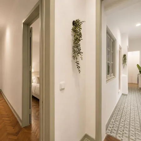 2d- Authentic Lifestyle, Charming Cafes, Local Restaurants And Hidden Gems At Your Doorstep Vendégház Lisboa